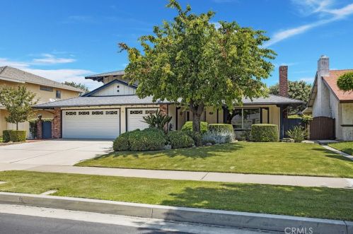416 Redrock St, Anaheim, CA 92807-2833