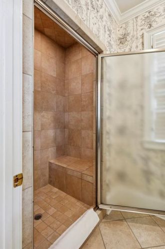 1840 Brandon Hall Dr, Atlanta GA  30350-3709 exterior
