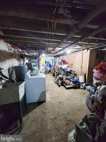 5236 2nd St, Philadelphia PA 19122-0033 exterior