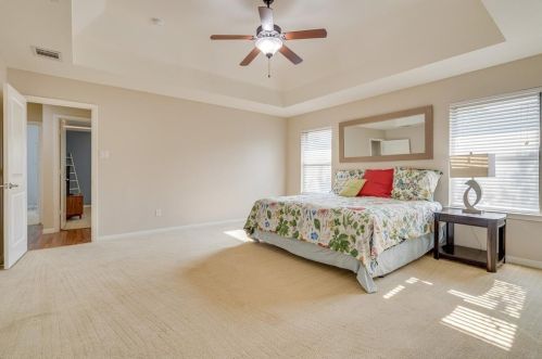 7025 Lincoln Dr, Fort Worth TX  76182-7663 exterior