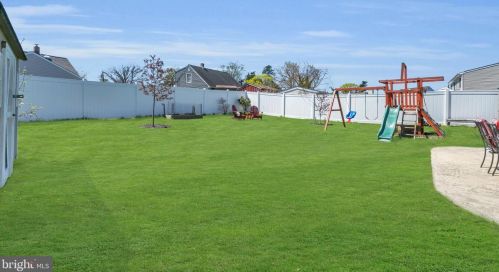 33 Cumberland Ave, Trenton NJ 08618-5413 exterior