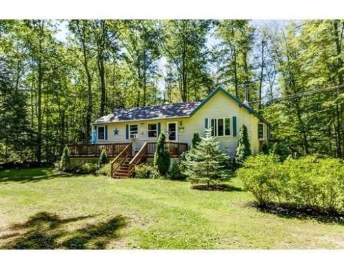 16 Lakeshore Dr, Wakefield, NH 03887-6013