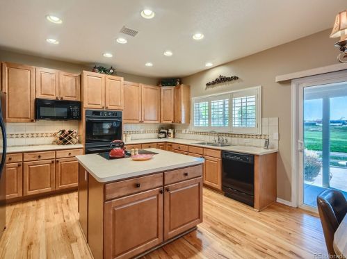 1403 Addison Ct, Aurora CO 80016 exterior