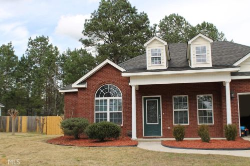 112 Huntley Dr, Kathleen, GA 31047-2848
