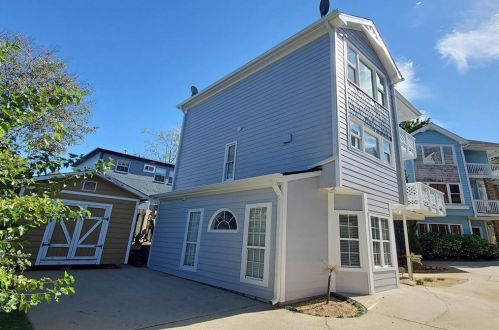 1036 Greenwood Ave, Atlanta GA  30306-3824 exterior