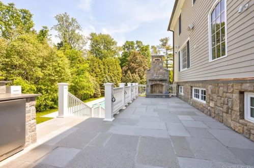 474 North St, Greenwich CT  06830-3443 exterior