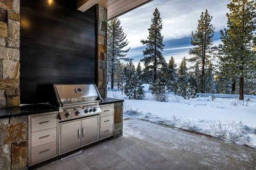 705 John Mckinney, Truckee CA  96161-5190 exterior