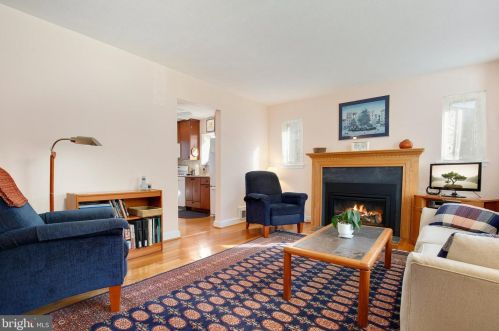 2303 Darrow St, Silver Spring MD 20902-4918 exterior