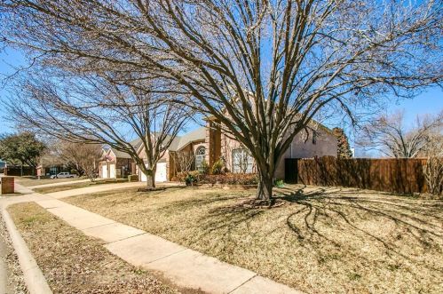 1520 Redwood Crest Ln, Lewisville, TX 75028-1447