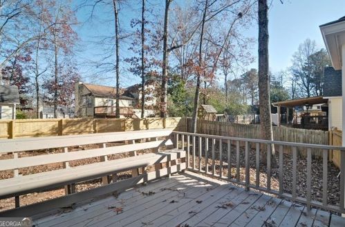 1192 Mountain Springs Dr, Kennesaw GA  30144-5611 exterior