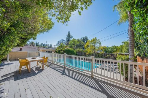 1631 Thompson Ave, Glendale CA  91201-1231 exterior