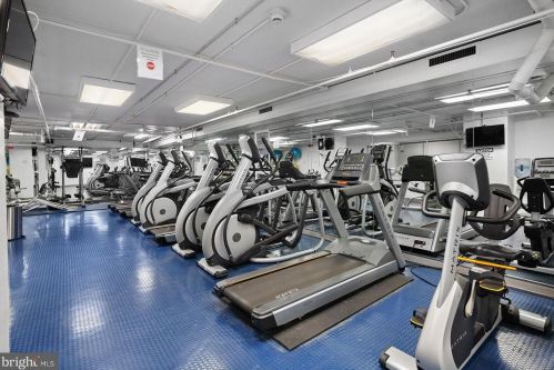 2101 Chestnut St, Philadelphia PA  19103-3197 exterior