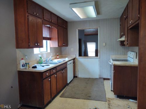 114 Caldwell Dr, Hampton, GA 30228-2157