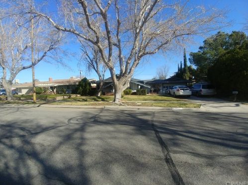 1163 Avenue, Lancaster CA  exterior