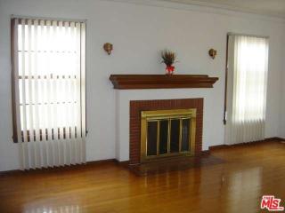 3877 Degnan Blvd, Los Angeles CA  90008-1930 exterior
