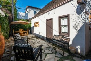 659 Edinburgh Ave, Los Angeles CA  90048-2311 exterior