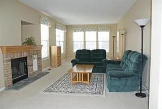 1224 Windemere Cir, Gurnee IL  60031-6122 exterior