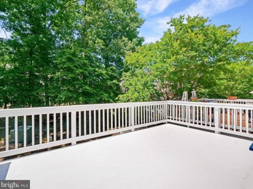 12001 Edgemere Cir, Herndon VA  20190-3256 exterior