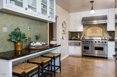 1408 Cordova Ave, Glendale CA  91207-1532 exterior