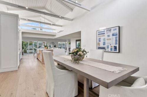 17089 Westport Dr, Huntington Beach CA  92649-4246 exterior