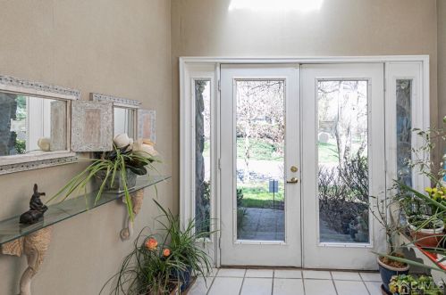 11 Bellflower Ct, Princeton, NJ 08540-9412
