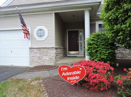 10 Florence Dr, Lakehurst, NJ 08759-6084