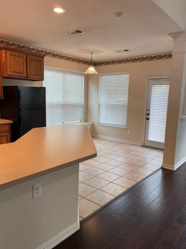 6812 Briarwood Dr, Fort Worth TX  76132-3067 exterior