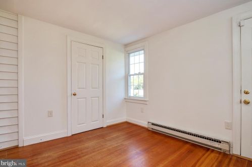 6482 Shady Side Rd, Shady Side MD 20764-9715 exterior