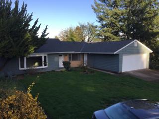 5530 Nicol Rd, Portland OR  97225-1210 exterior