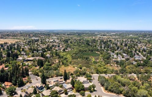 220 Dulverton Cir, Folsom, CA 95630-6891