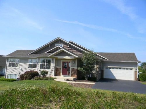 7591 Blairmore Dr, Rockford, IL 61107-5226