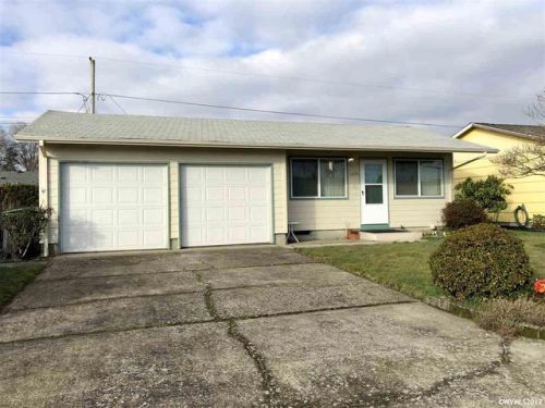 1225 Quinn Rd, Woodburn OR  97071-2514 exterior