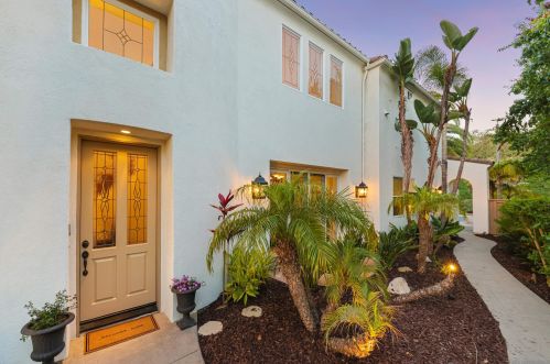 6213 Paseo Privado, Carlsbad, CA 92009-1910