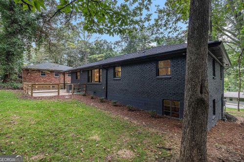 2130 Bolling Brook Dr, Atlanta GA  30311-2516 exterior