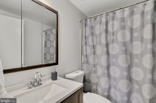 3314 Tapestry Cir, Burtonsville MD 20866-2067 exterior