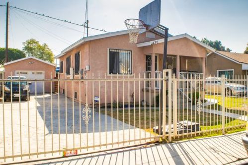 430 Cherry St, Compton, CA 90222-3912