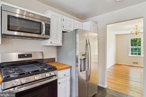 1420 Billman Ln, Silver Spring MD 20902-1421 exterior