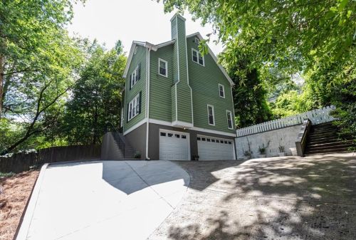 1900 Harper Rd, Atlanta GA  30318-3023 exterior