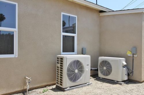 933 Claudina St, Anaheim CA  92805-1908 exterior