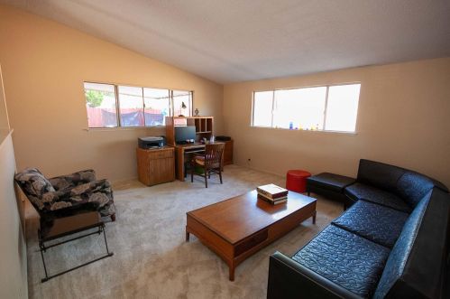 648 Dara Rd, Santa Barbara, CA 93117-2134