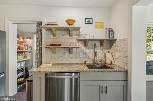 9126 Bradford Rd, Silver Spring MD 20901-4918 exterior