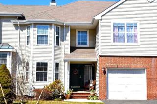 4 Royce Brook Ct, Annandale, NJ 08801-3209
