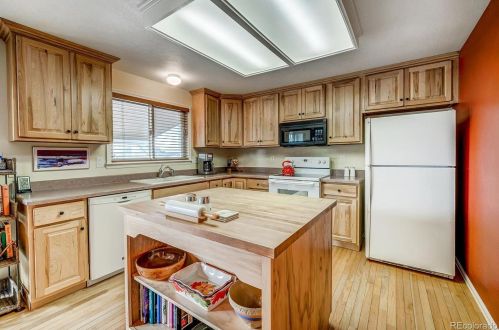 23502 Glenmoor Dr, Parker CO 80138-3111 exterior