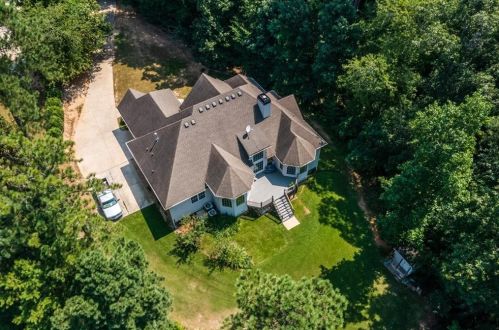 1132 Mccoy Dr, Conyers GA  30094 exterior