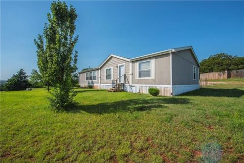 563 Venado Valley Rd, Meridian, OK 73058-9738