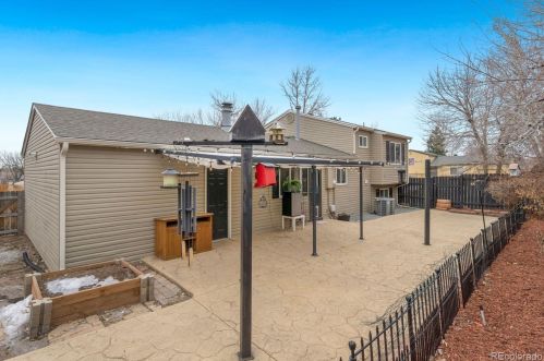 4063 Quintero Way, Aurora CO 80013-3229 exterior