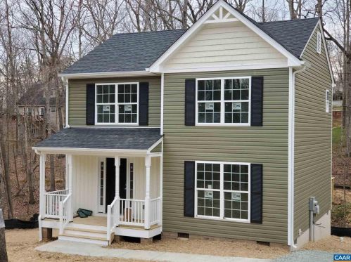 6 Kingswood Rd, Bybee, VA 22963-2821