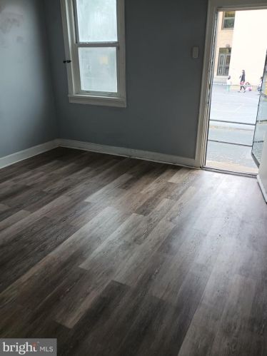 860 Market St, Lancaster PA  17603-2755 exterior