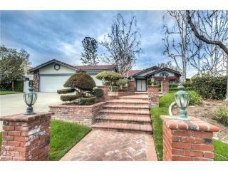 695 Lakewood Dr, Riverside, CA 92506-6515