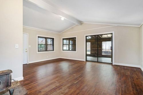 5216 Janice Cir, Gainesville, GA 30506-3132